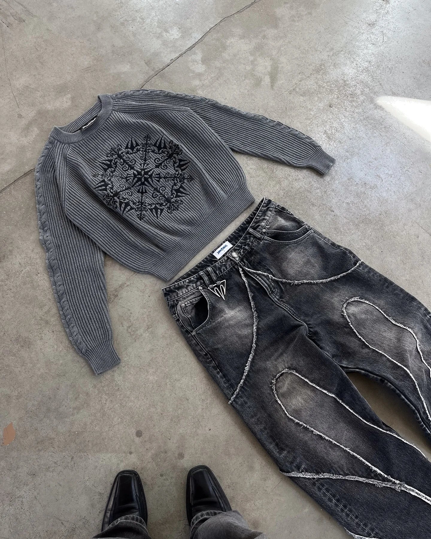 Jean Baggy Gothic Y2K Homme – Brodé Patchwork Bords Bruts - Smiles shop