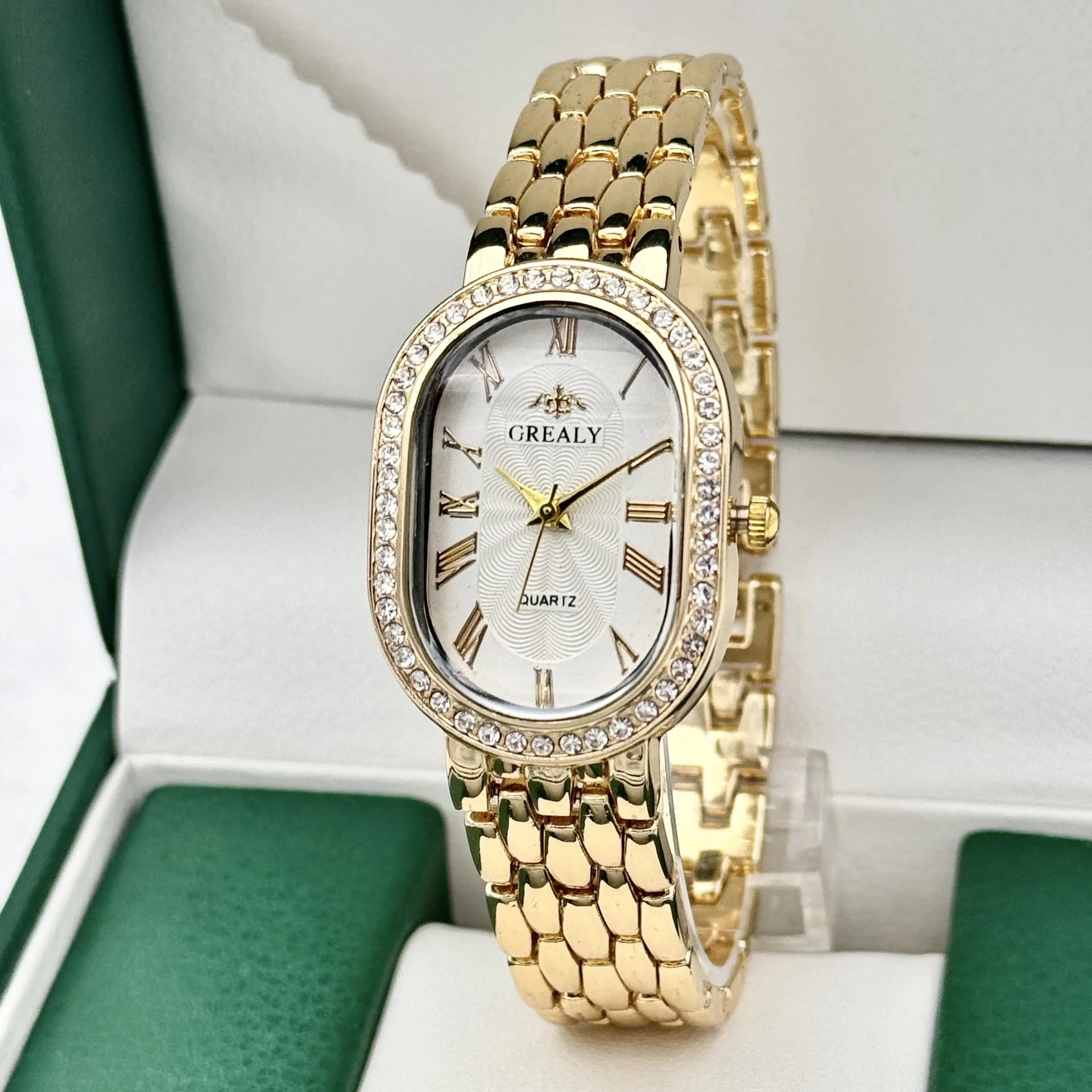 Montre Femme Luxe Ovale – Chiffres Romains & Diamants Quartz - Smiles shop