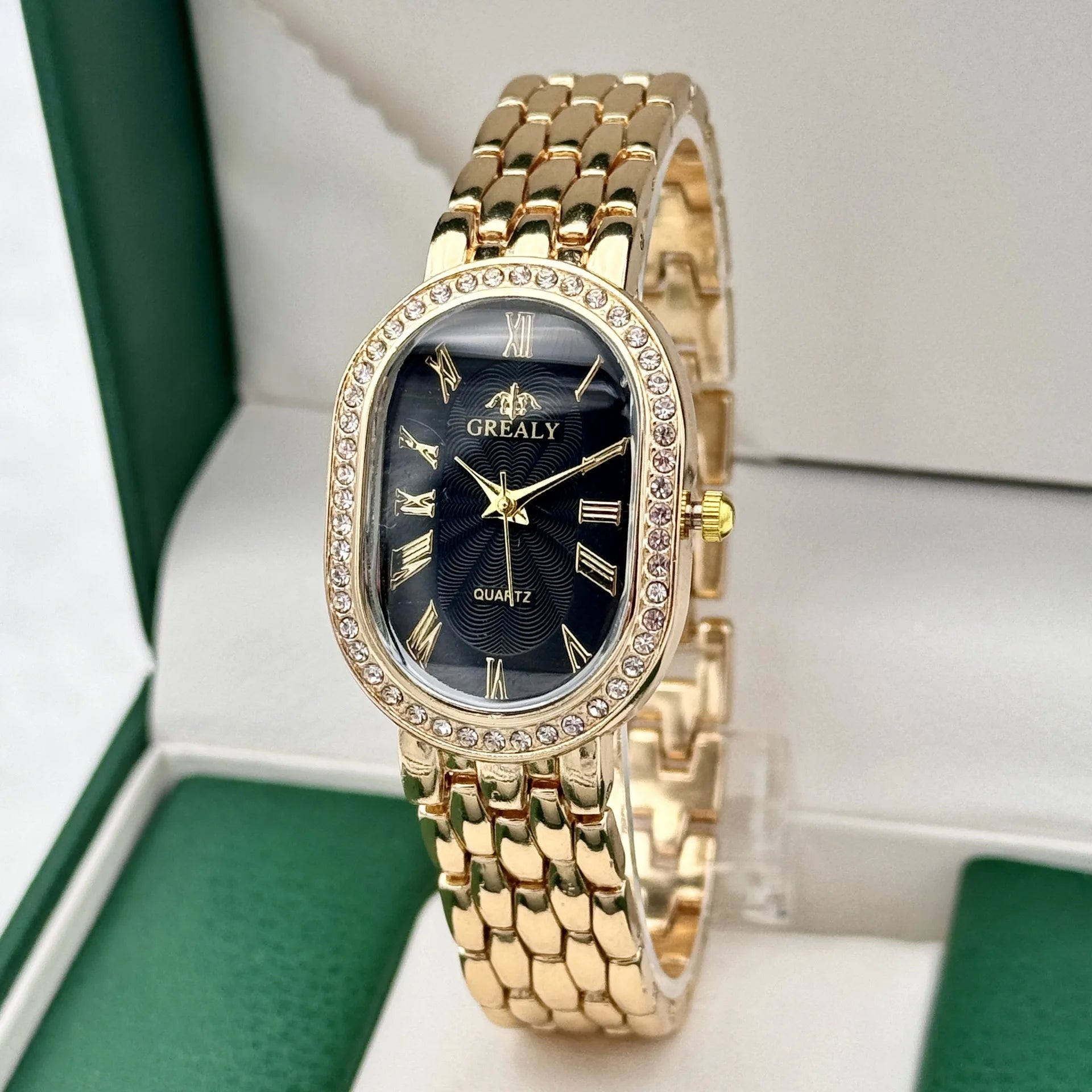Montre Femme Luxe Ovale – Chiffres Romains & Diamants Quartz - Smiles shop