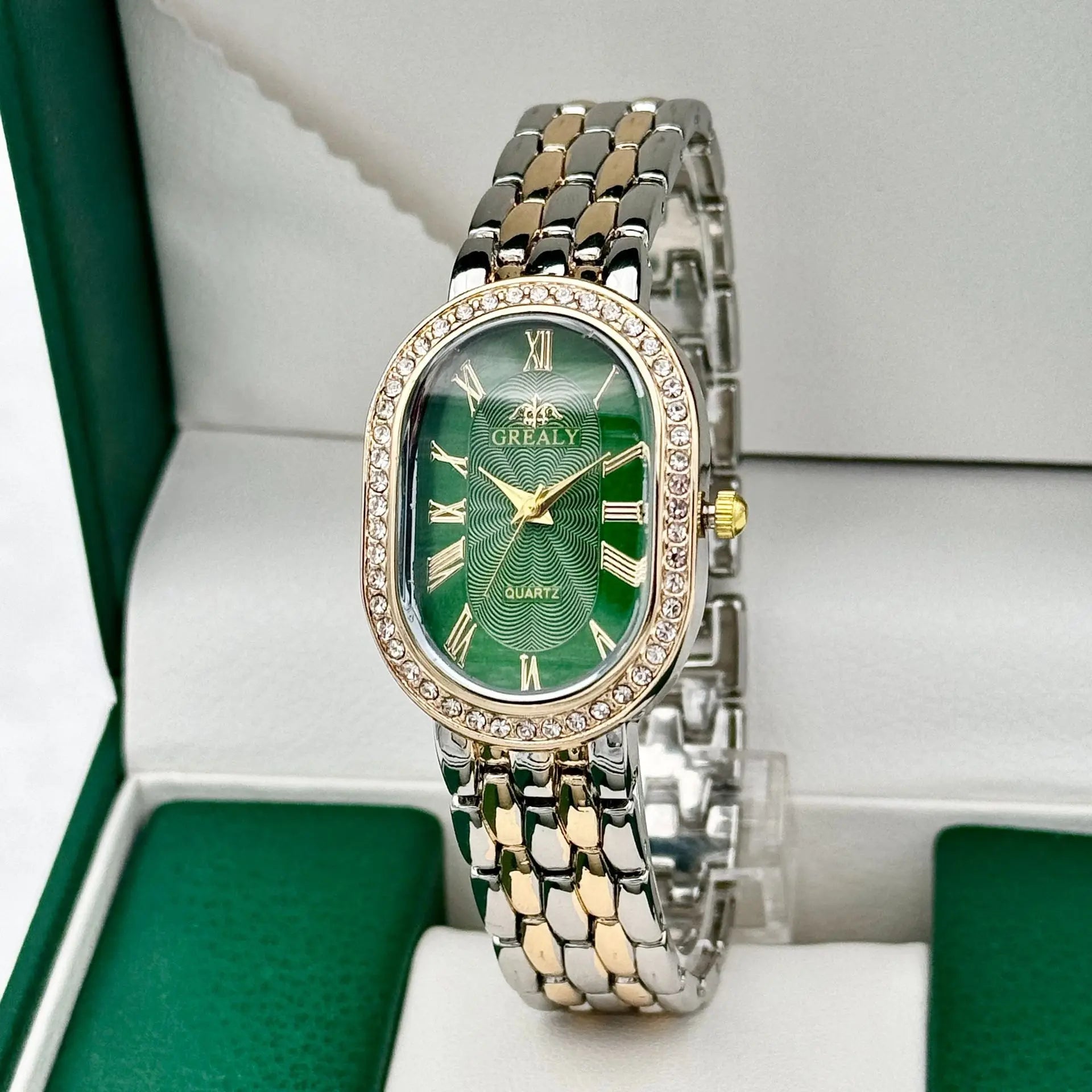 Montre Femme Luxe Ovale – Chiffres Romains & Diamants Quartz - Smiles shop